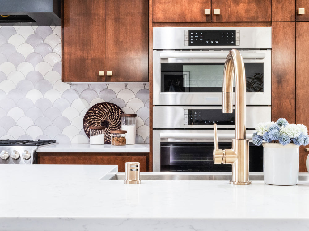 Winter White Blend Scallop Tile Backsplash