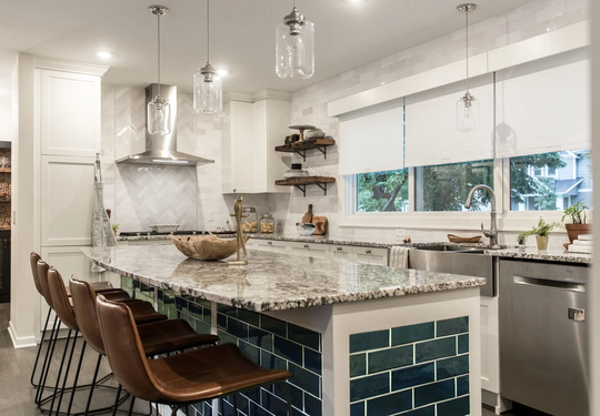 White Contemporary Kitchen Tile
