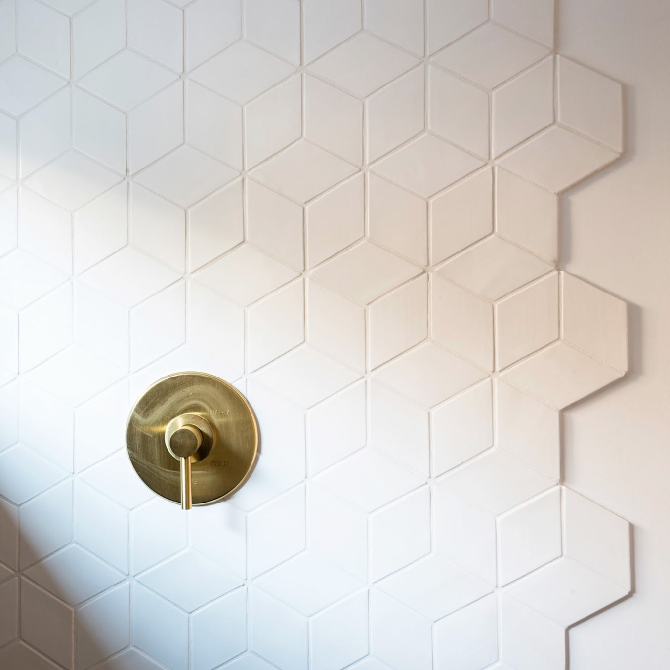 Medium Cube Diamonds - 11 Deco White
