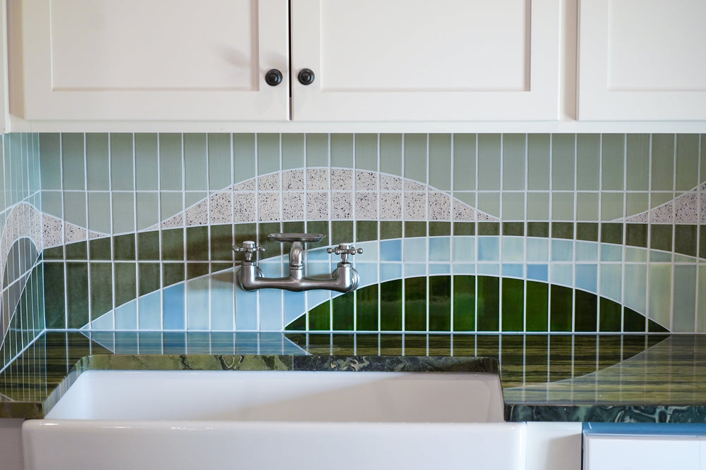 Rolling Hill Landscape Laundry Tile