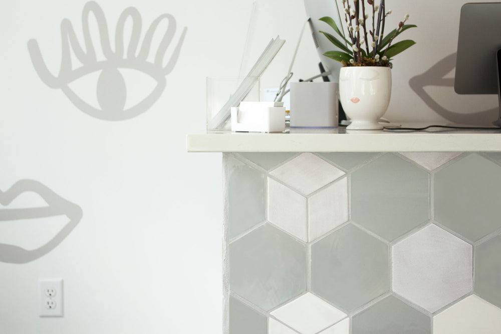 White Ombre Tile for Brow Chic