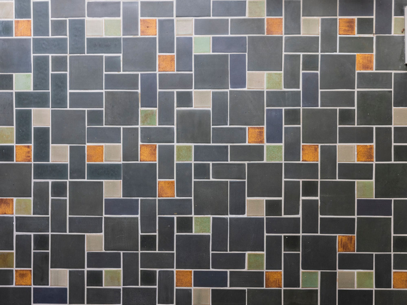 Large Craftsman Squares - Brownstone Blend - 20 sq ft available