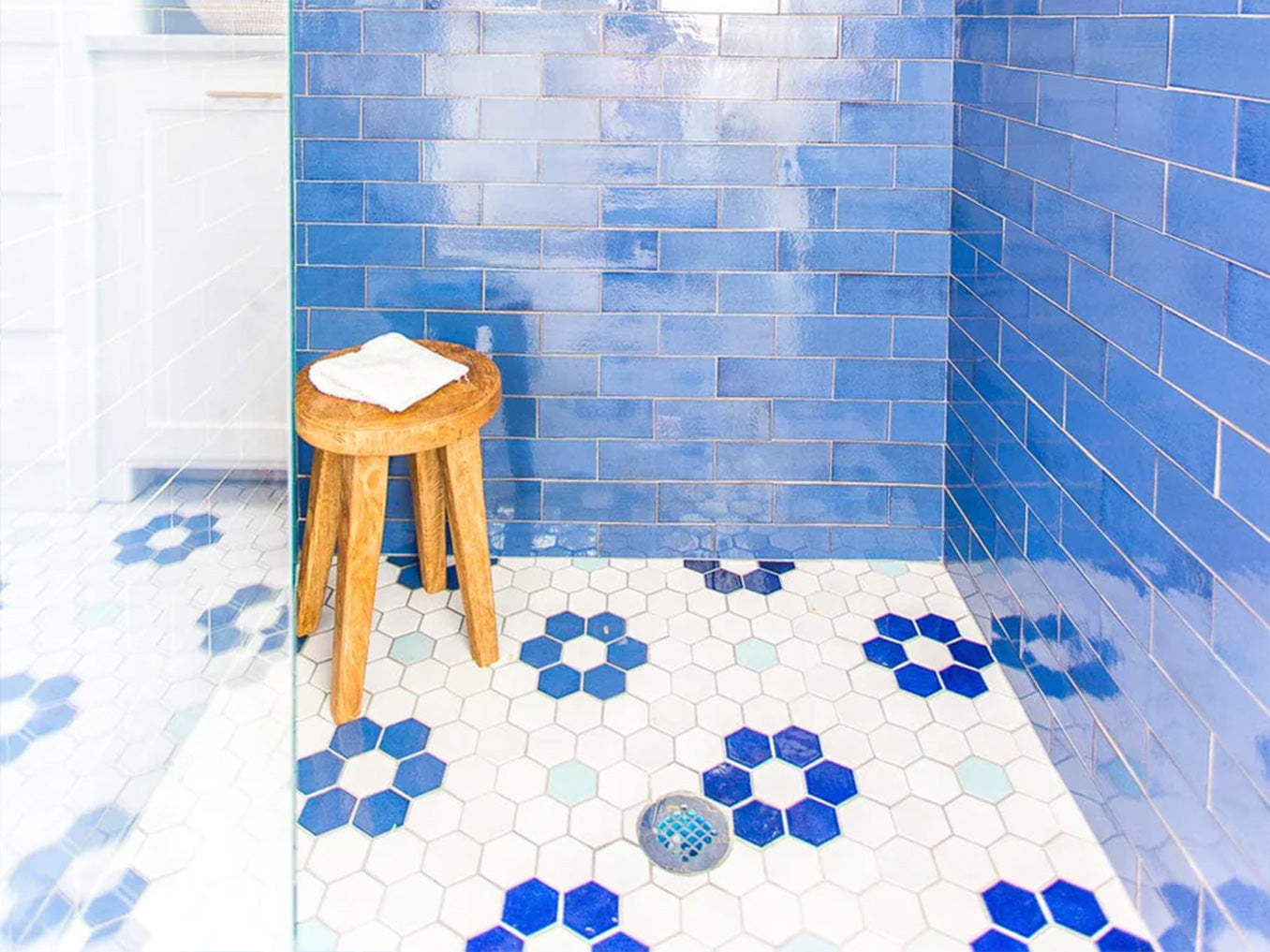 Hexagon Flower Pattern Shower Floor Tile