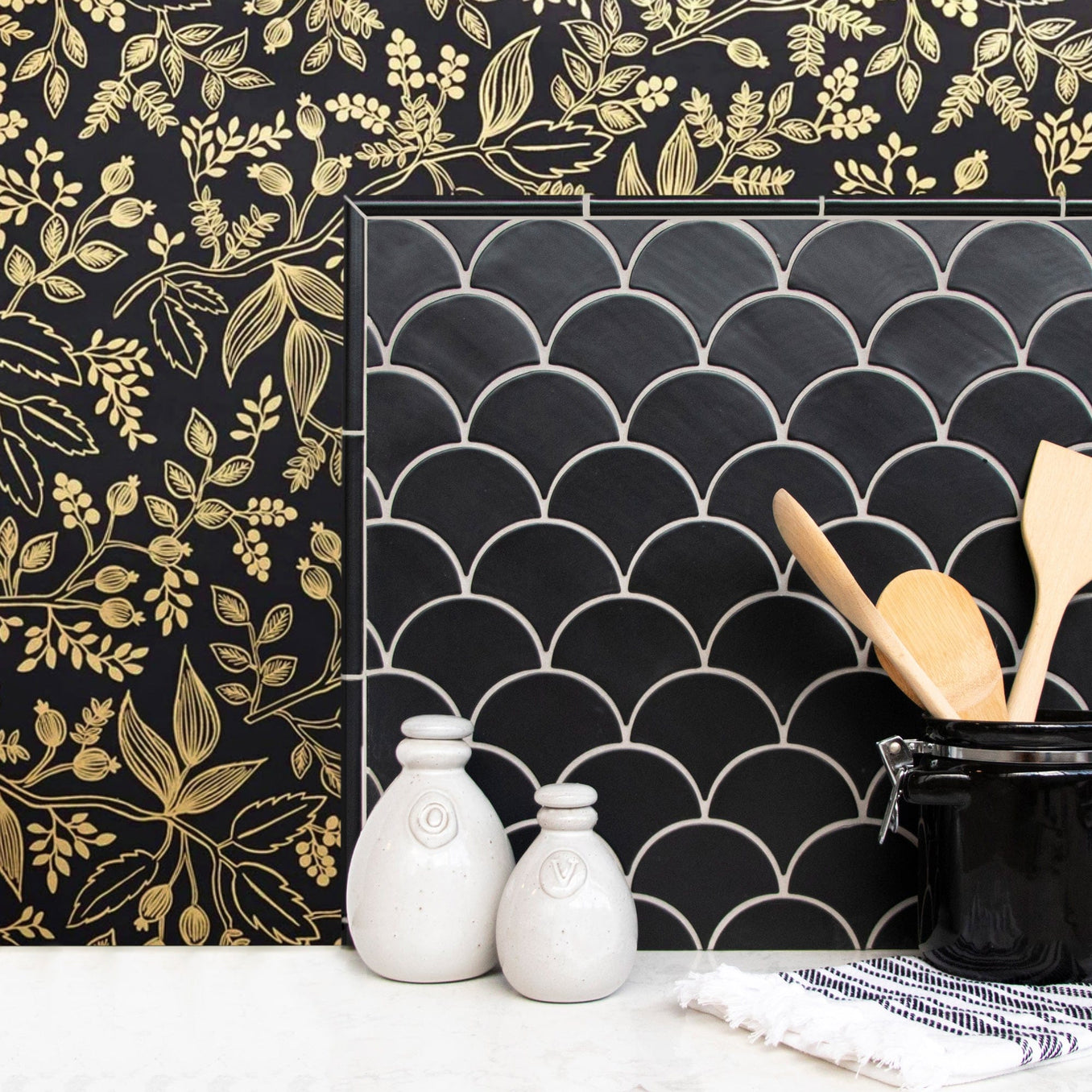 matte black pencil tile trim, black pencil tile kitchen backsplash