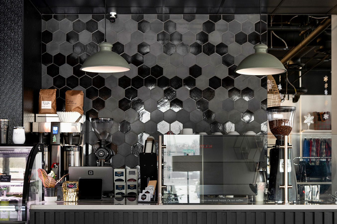 Large Hexagon - Onyx Blend