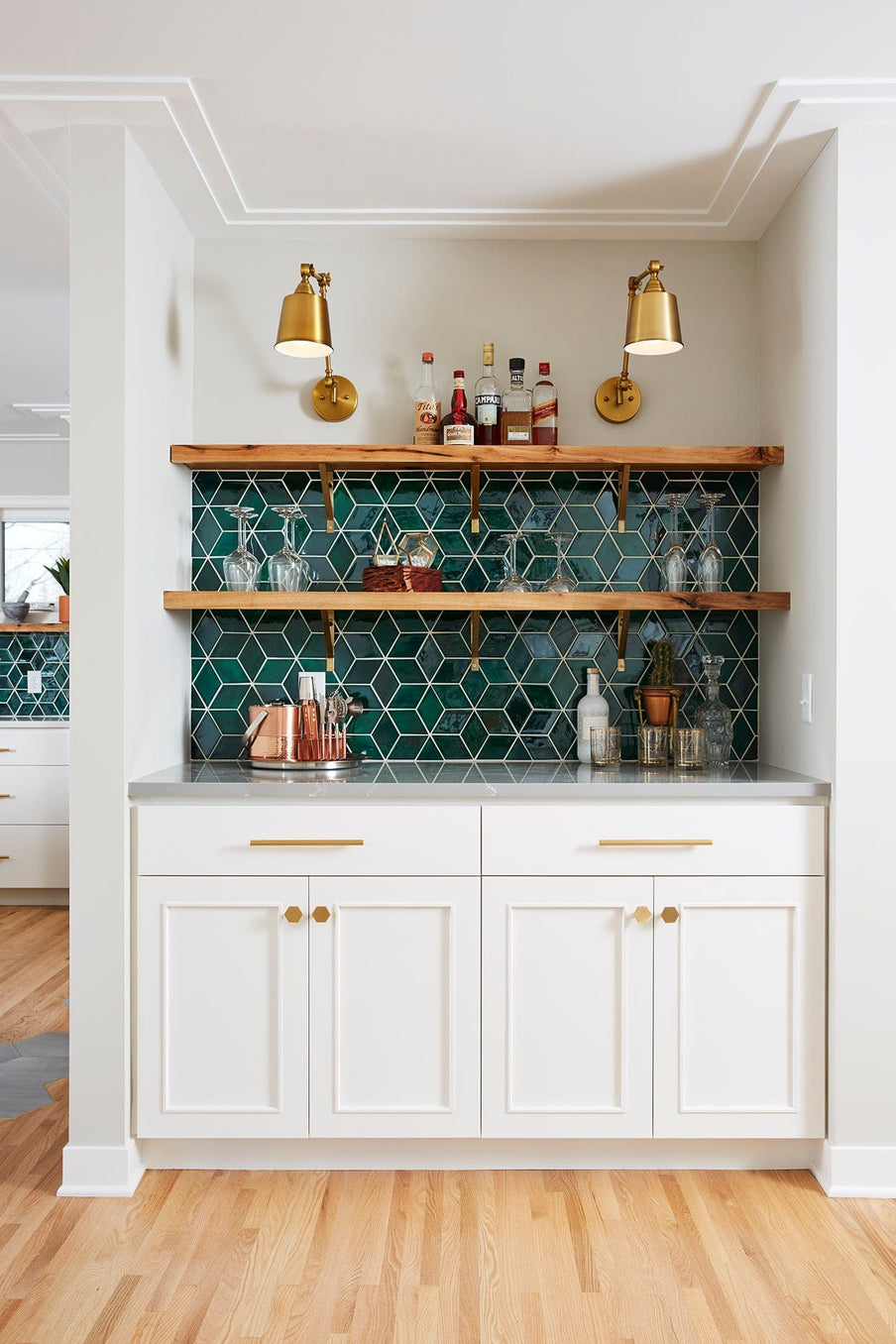 emerald green diamond tile backsplash, emerald green diamond tile home bar, emerald green diamond tile home bar backsplash, emerald green diamond tile