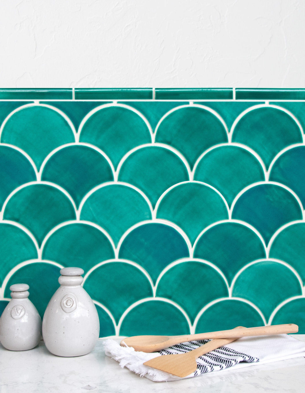 1x6 bullnose tile, blue green bullnose tile, blue green bullnose tile trim, blue green tile trim, blue green bullnose tile kitchen backsplash, blue green bullnose tile kitchen