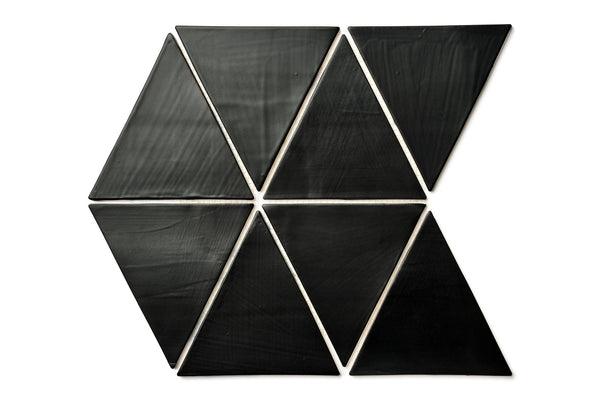 Large Triangle - 366 Satin Black