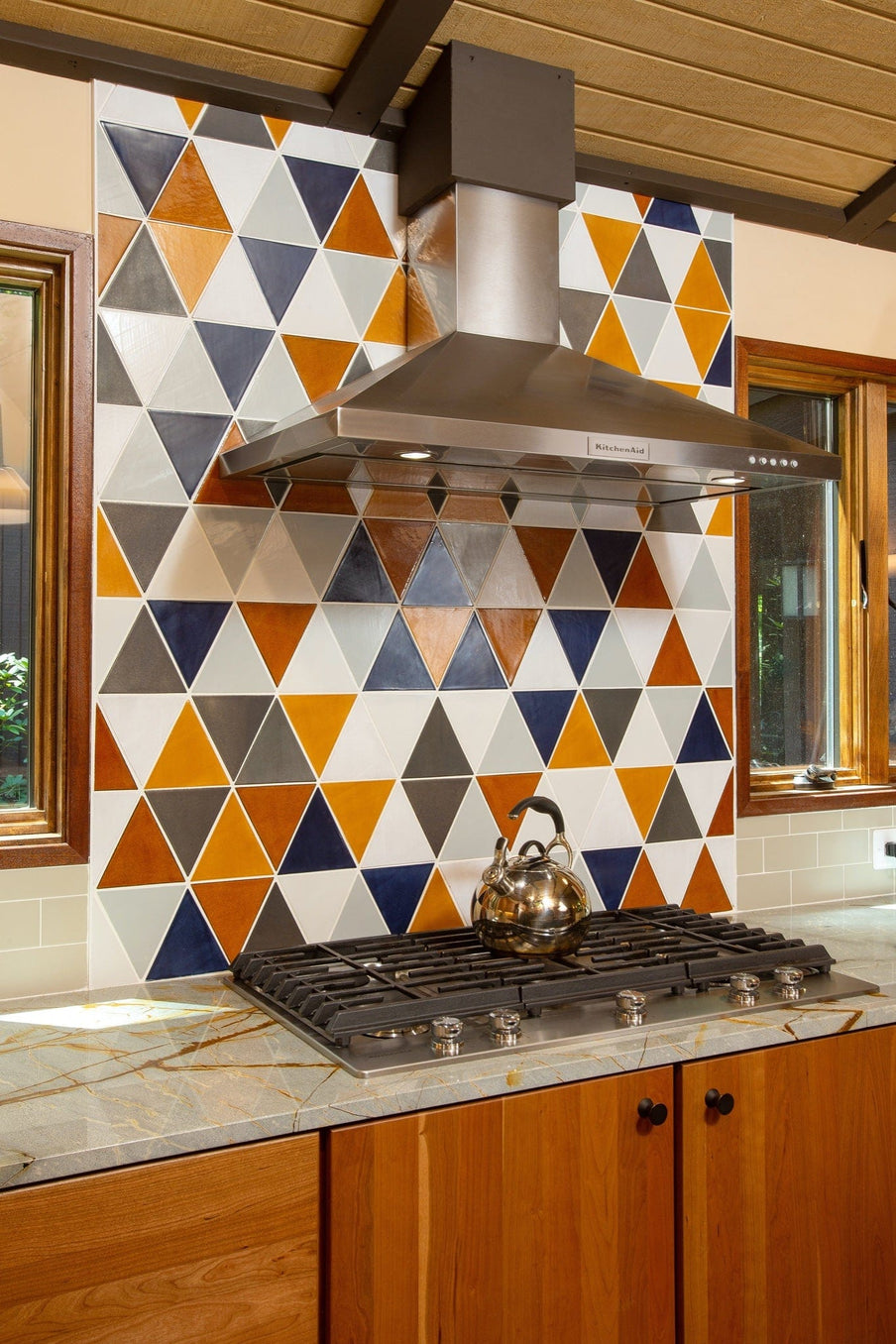 warm and cool color blend tile